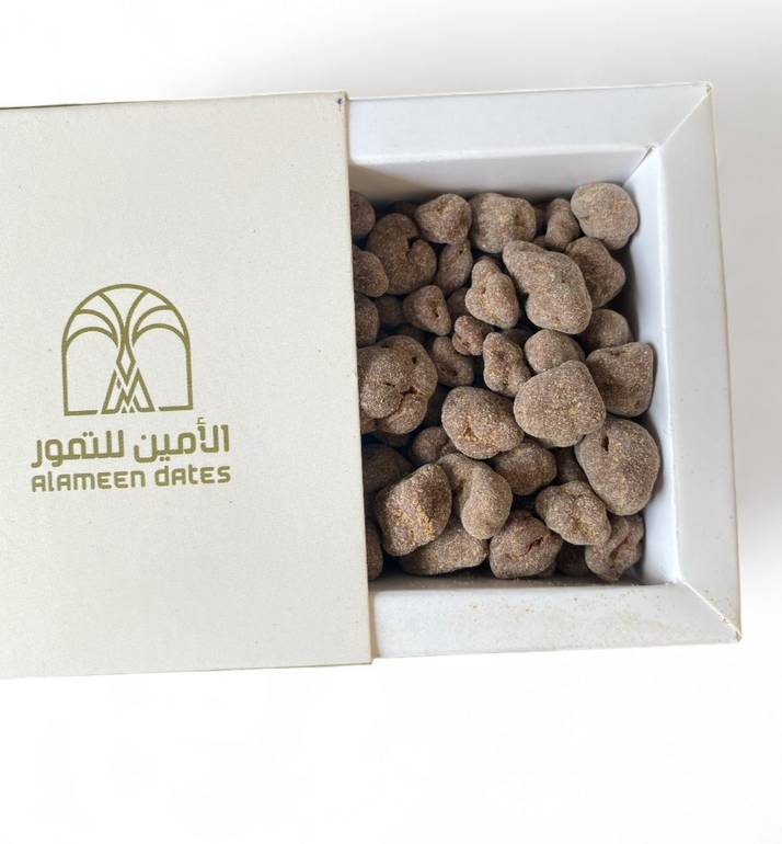 حبيبات التمر - بالحليب