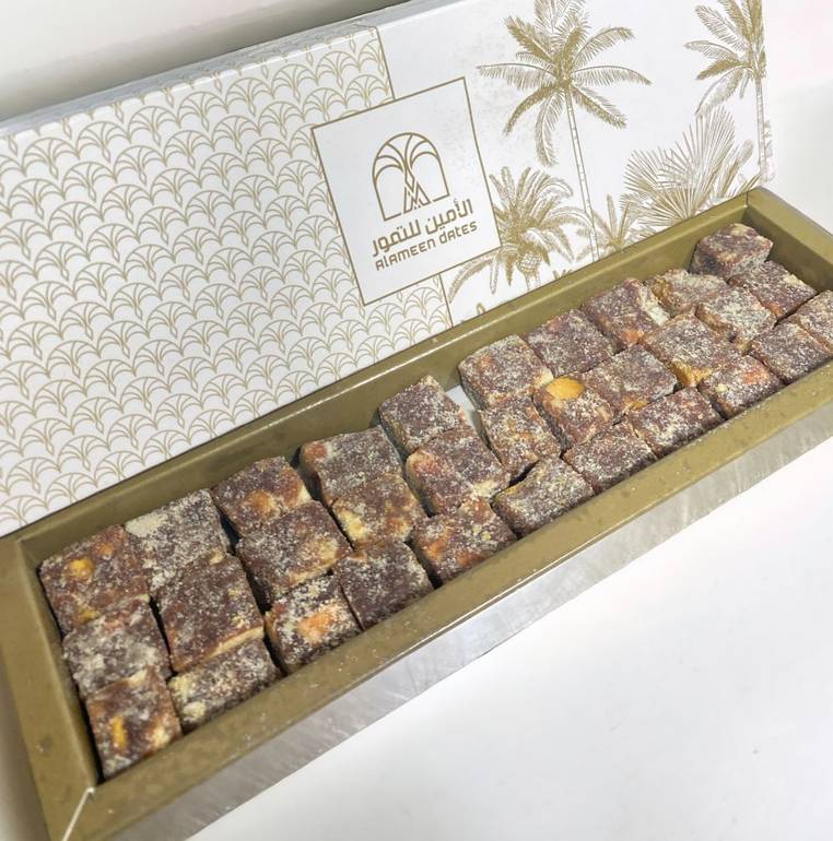 مكعبات التمر بلمكسرات ربع كيلو