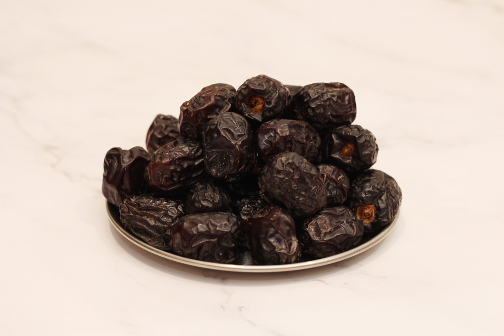 عجوة علبة وزن١/٢كيلو