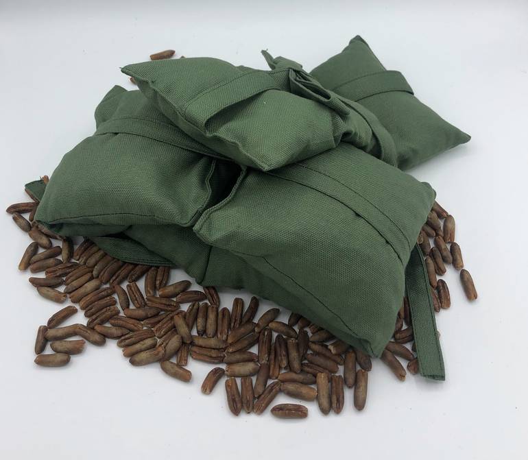 كمادة نواة التمر حجم صغير ووسط